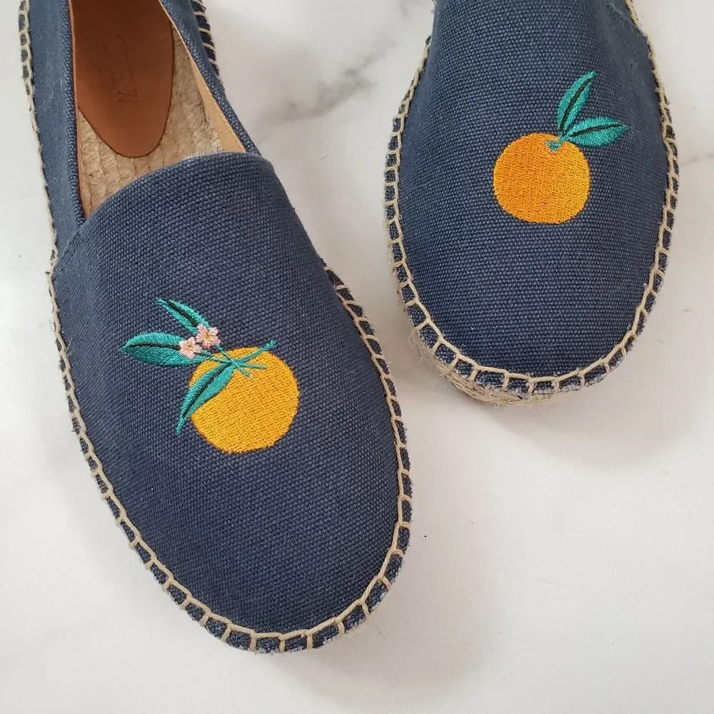 JCrew Embroidered Oranges espadrilles Flats Blue Size 8.5 AX845